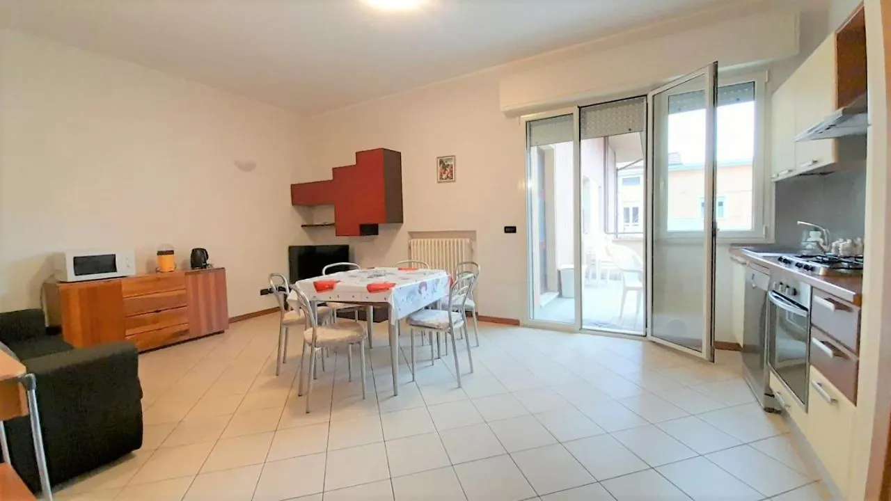 Ely Apartment Family Rimini 0*,